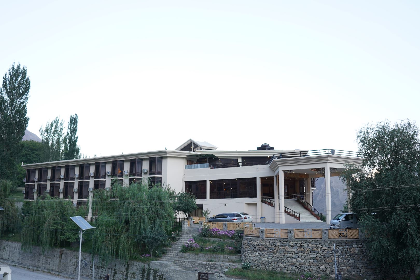 Hunza Darbar Hotel