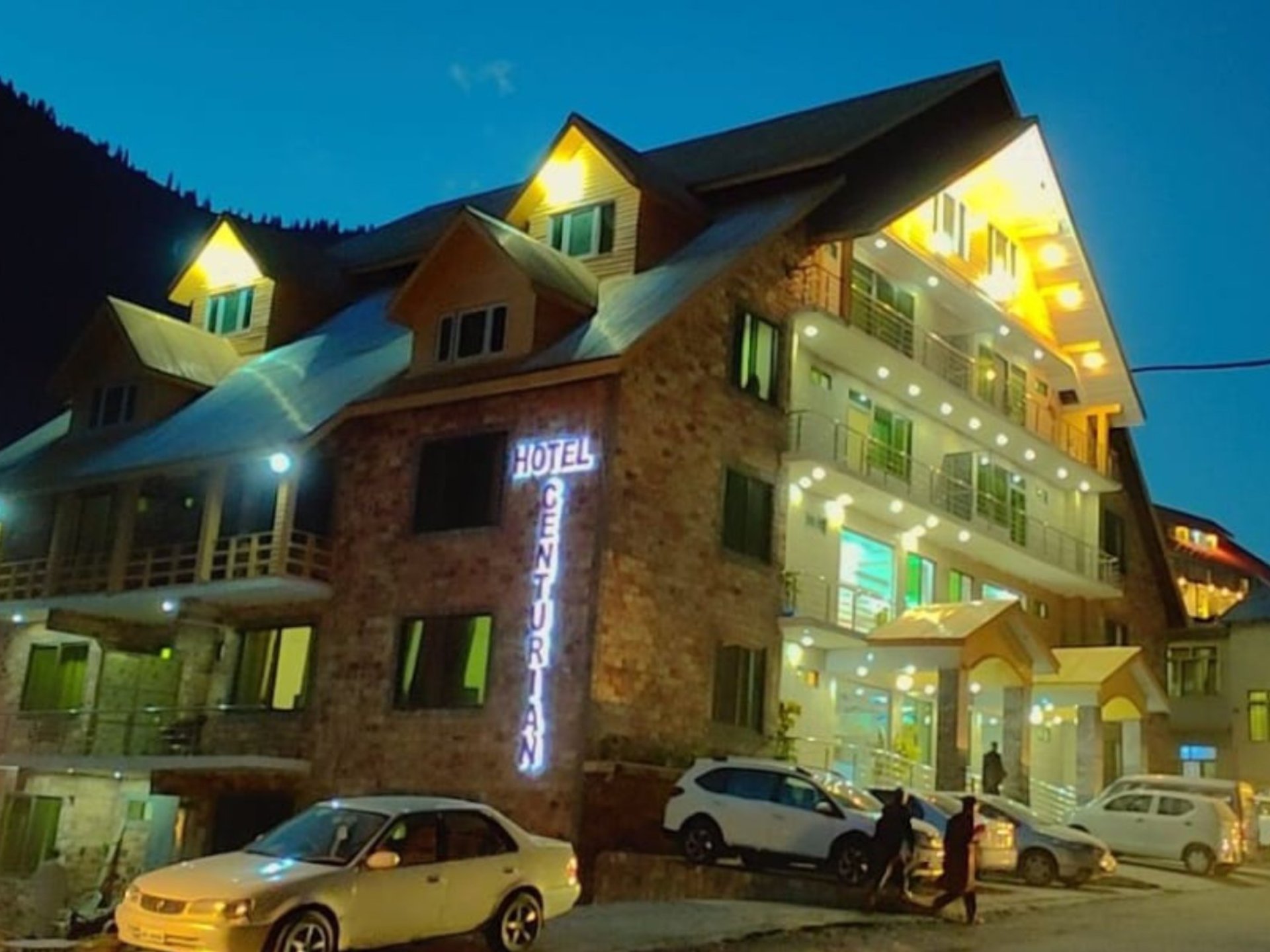 Hotel Centurion and Restaurant Naran